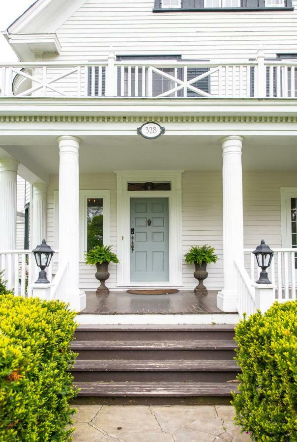 לינה וארוחת בוקר ניאגרה און דה לייק Lakewinds Country Manor מראה חיצוני תמונה